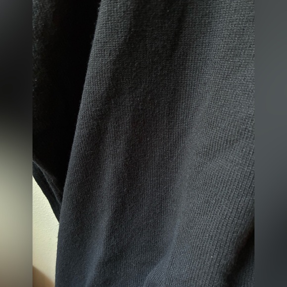 THE ROW Clelia Oversized Wool-Cashmere Sweater in Black (Size:L) - Picture 15 of 15